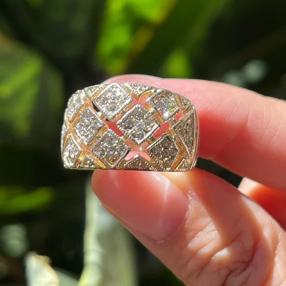 Diamanté crystal set gold and silver tone wide size 8 band ring - Picture 15 of 15